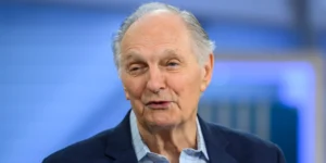 Net Worth of Alan Alda in 2025 – Earnings, Career & Wealth Breakdown